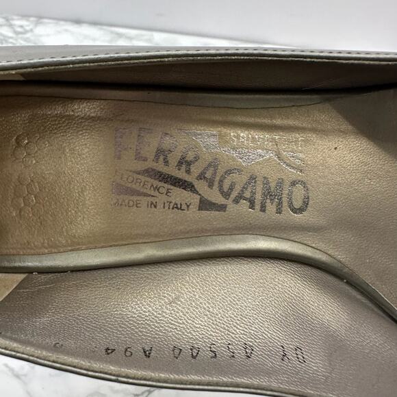 Salvatore Ferragamo Megan Metallic Grey Leather Pumps Size‎ 8 - Picture 7 of 9
